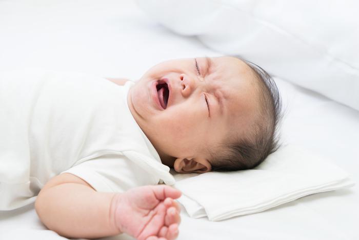 7～9个月宝宝的睡眠状况更好了，但也可能有新的问题